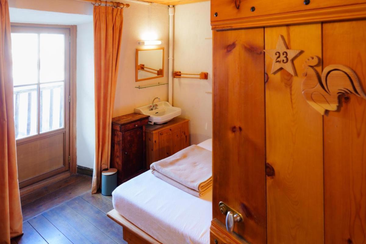 Auberge L'Estoilies Saint-Vérand Exterior foto